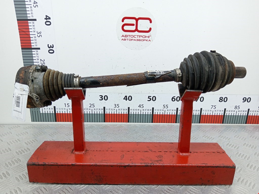 Полуось передняя левая (приводной вал шрус) Volkswagen Passat 6 (2005-2010)