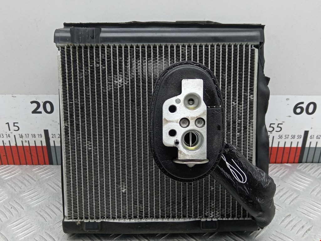 Испаритель кондиционера VOLKSWAGEN Passat B6 2005-2011