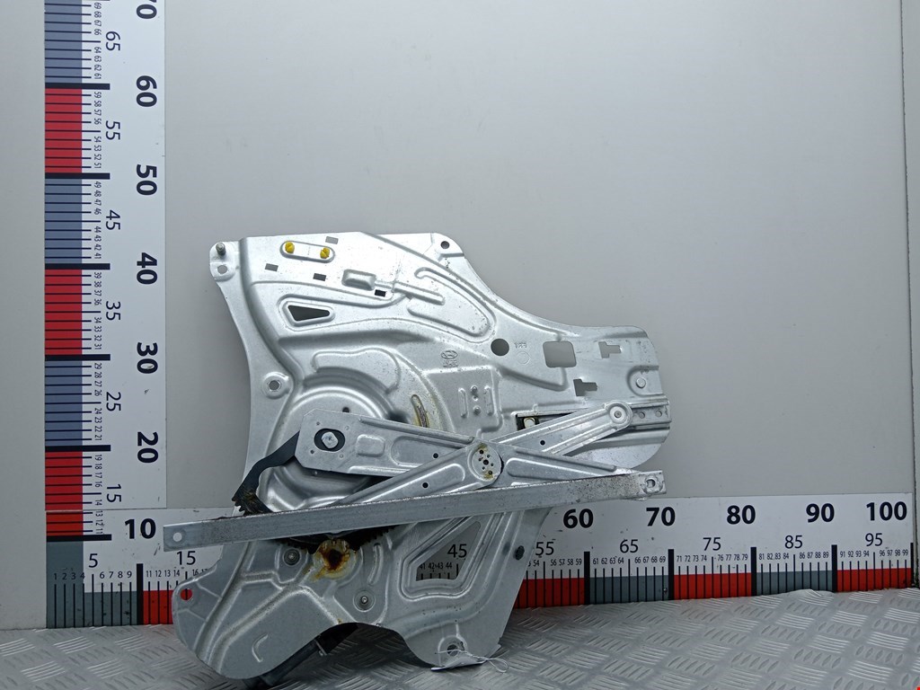 Стеклоподъемник передний левый HYUNDAI ix35 2010-2015