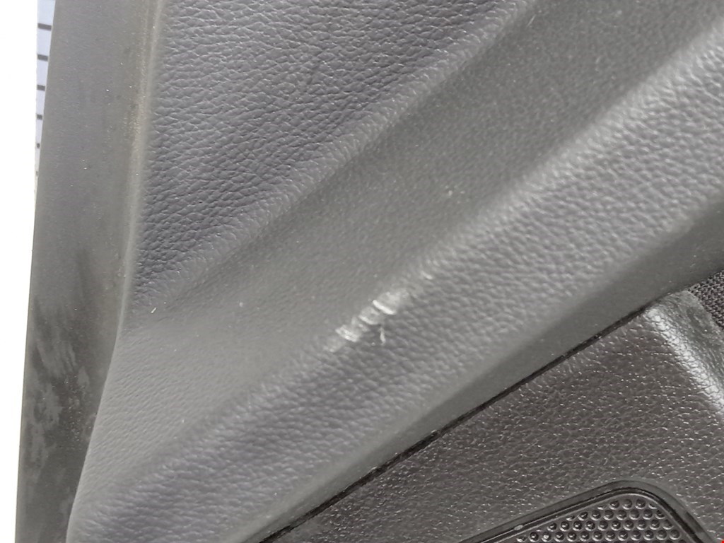 Обшивка двери передняя правая OPEL Astra J 2009-2017