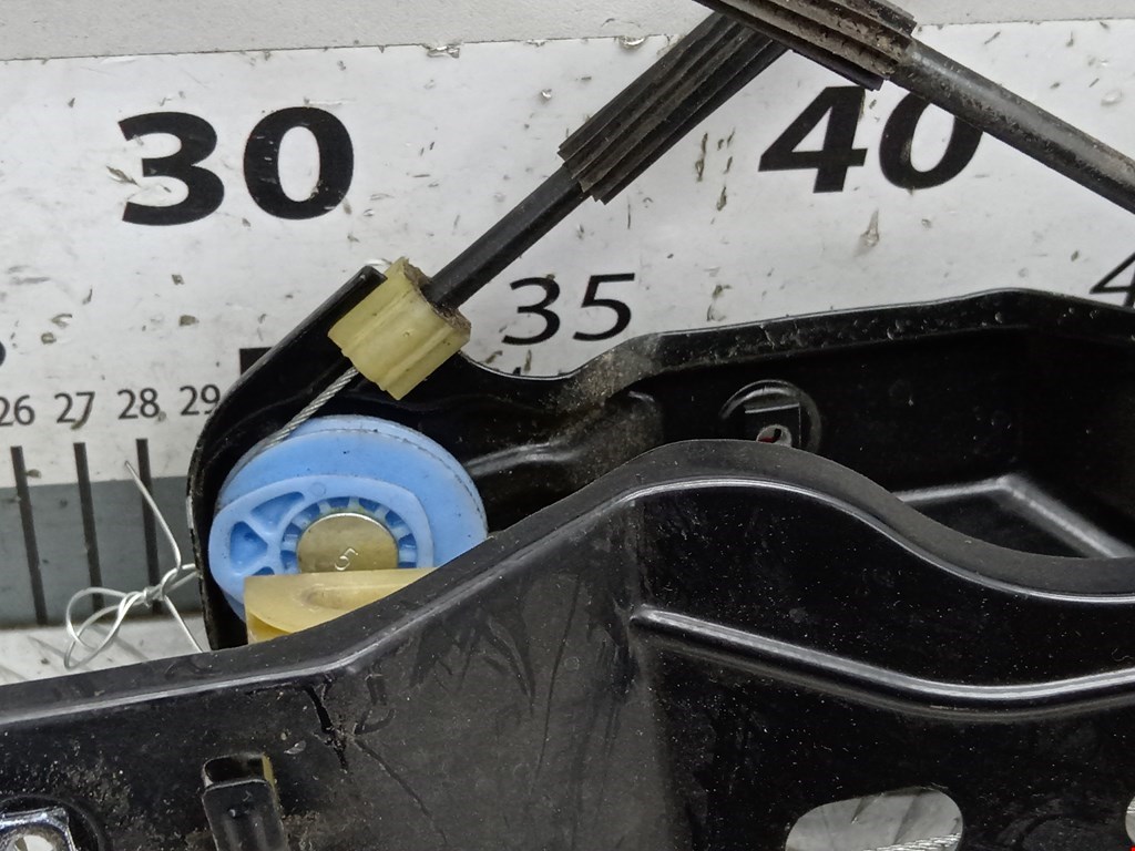 Стеклоподъемник передний левый OPEL Astra J 2009-2017