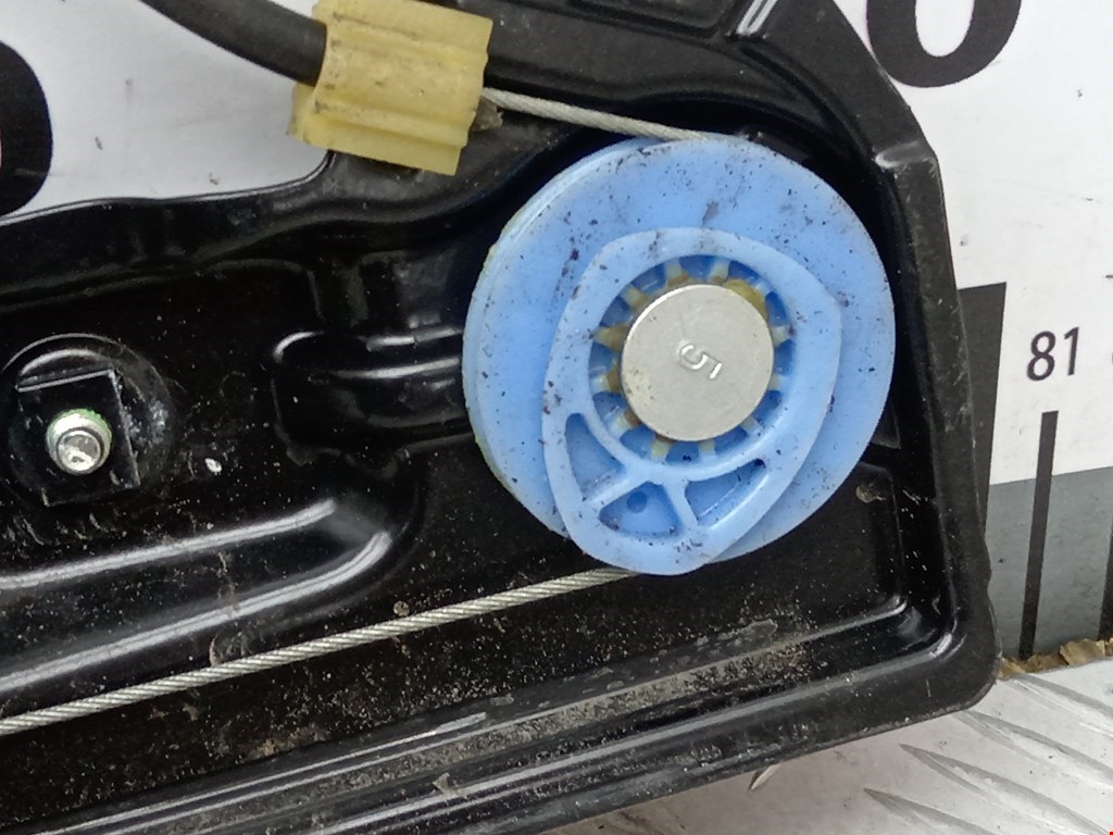 Стеклоподъемник передний левый OPEL Astra J 2009-2017