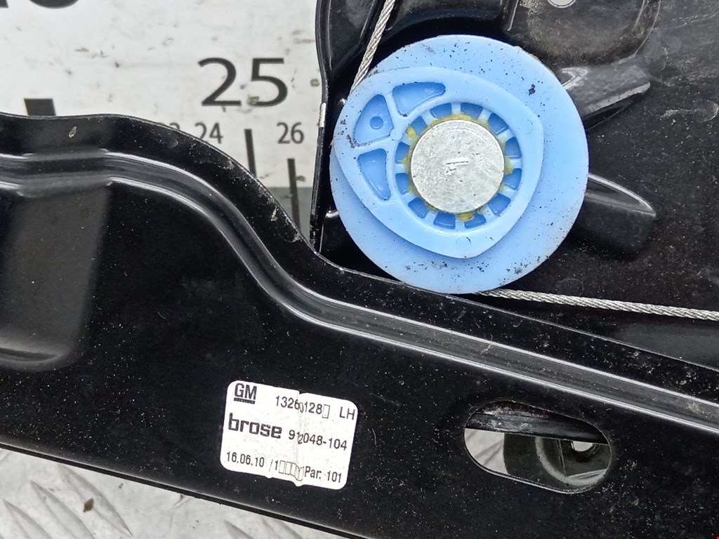 Стеклоподъемник передний левый OPEL Astra J 2009-2017