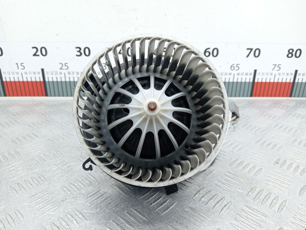 Моторчик (мотор) отопителя салона OPEL Astra J 2009-2017