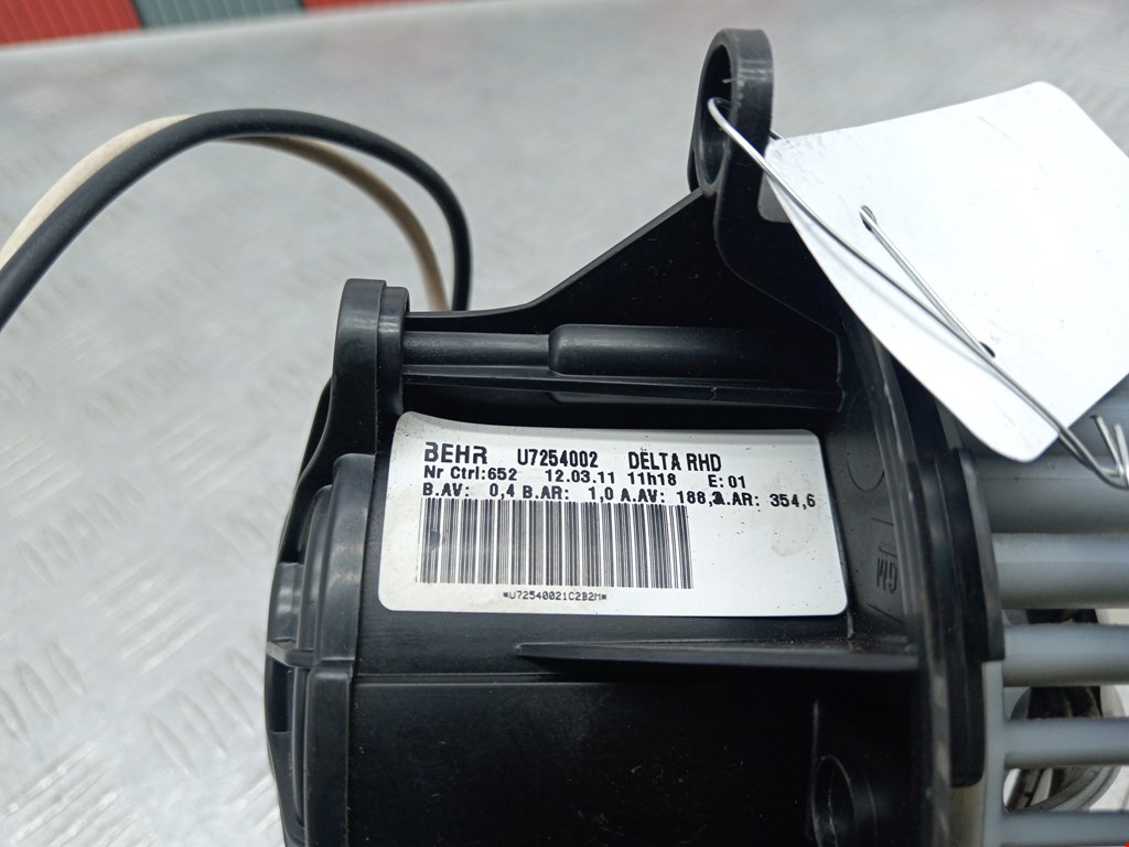 Моторчик (мотор) отопителя салона OPEL Astra J 2009-2017