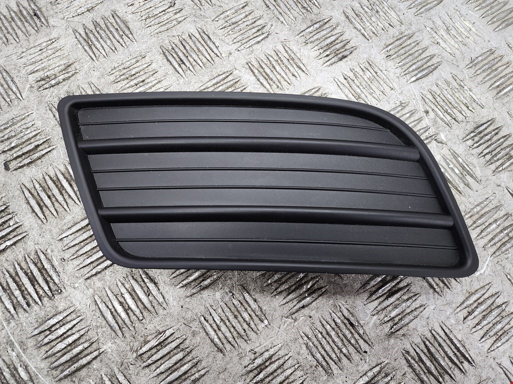 Решетка в бампер SUZUKI Swift 2004-2010