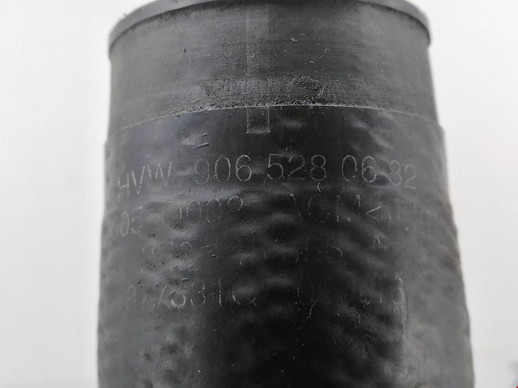 Патрубок интеркулера VOLKSWAGEN Crafter 2006-2016