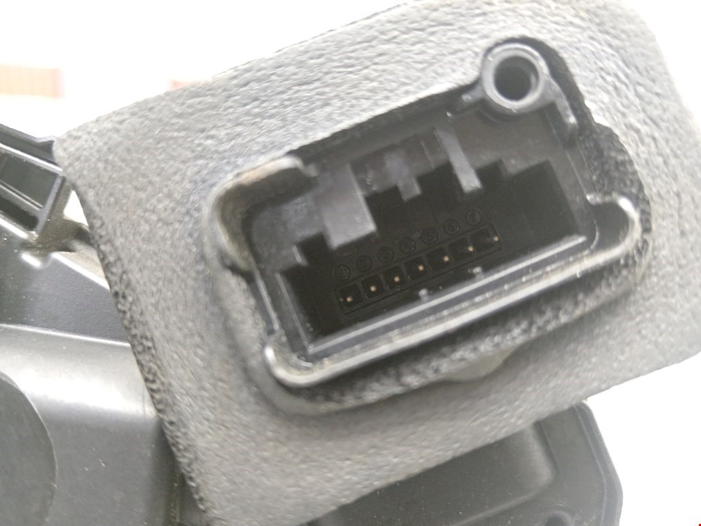 Замок двери передней правой VOLKSWAGEN Golf VI 2009-2012