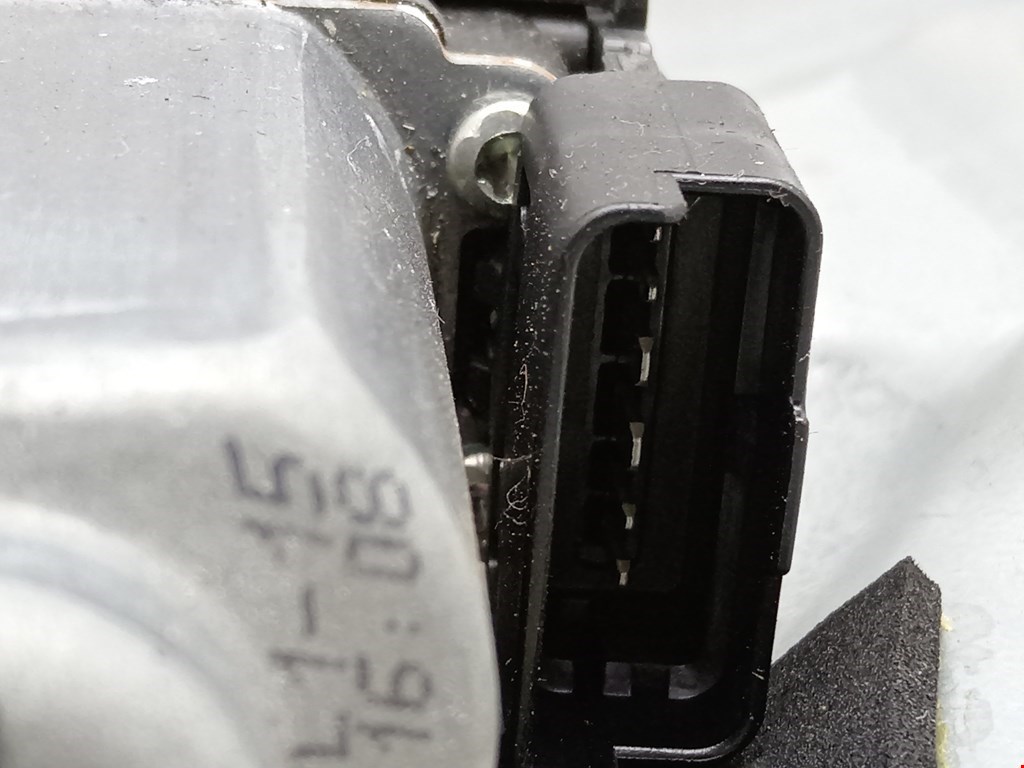 Стеклоподъемник передний правый NISSAN Qashqai J10 2006-2013