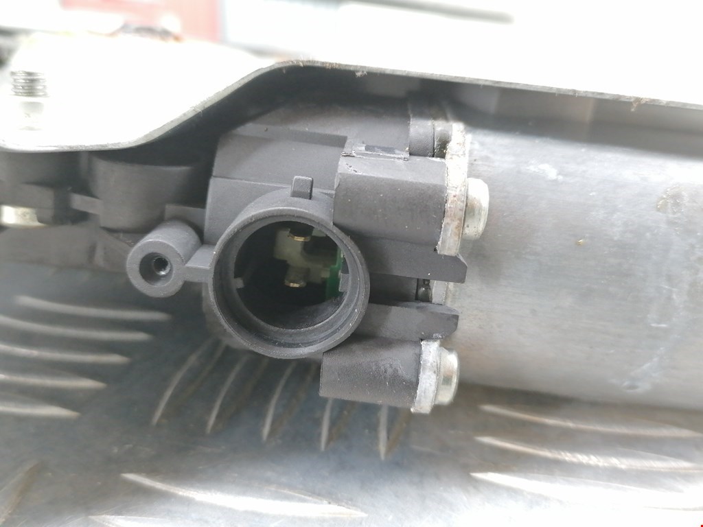 Стеклоподъемник передний правый HYUNDAI ix35 2010-2015