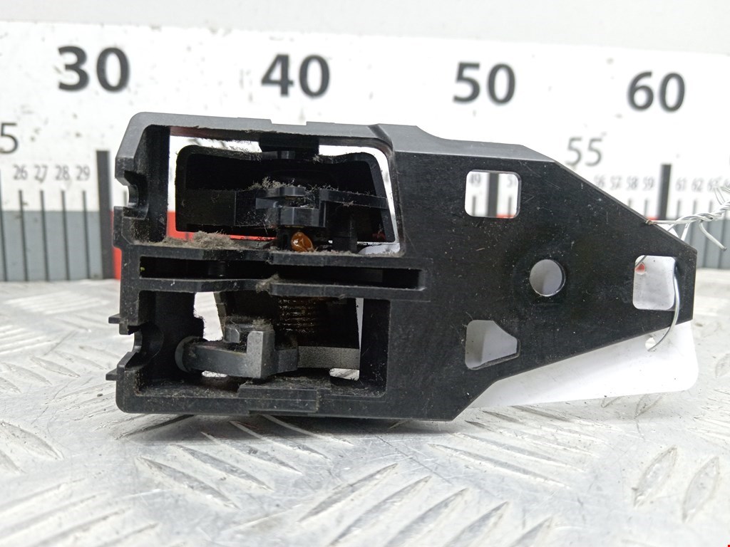 Ручка дверная передняя внутренняя правая TOYOTA Prius III XW30 2009-2015