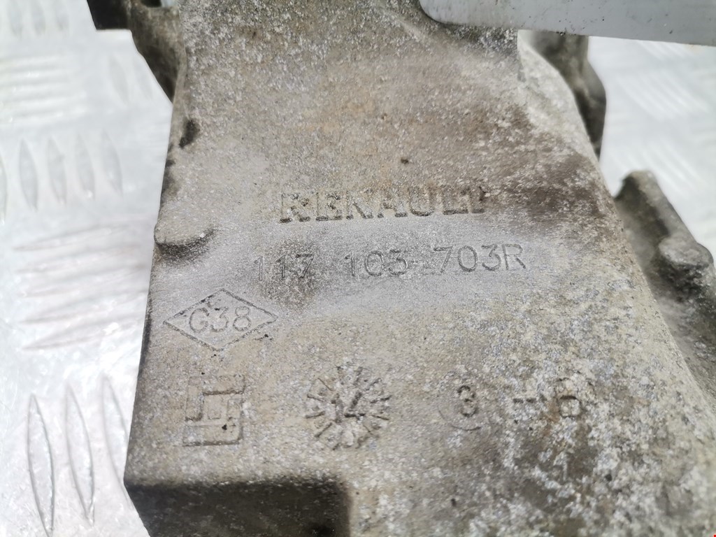 Кронштейн генератора RENAULT Master 2010-н.в.