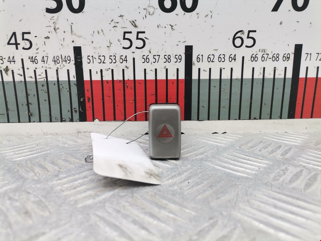 Кнопка аварийной сигнализации (аварийки) SUBARU Forester II 2002-2008