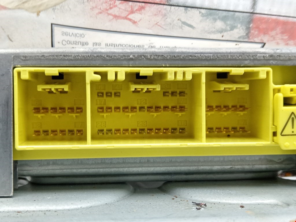 Блок управления AIR BAG SUBARU Forester II 2002-2008