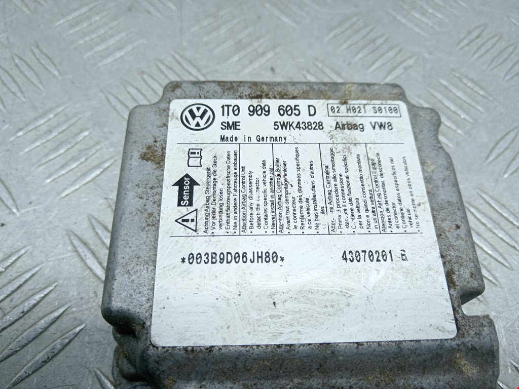 Блок управления AIR BAG VOLKSWAGEN Touran 2003-2010