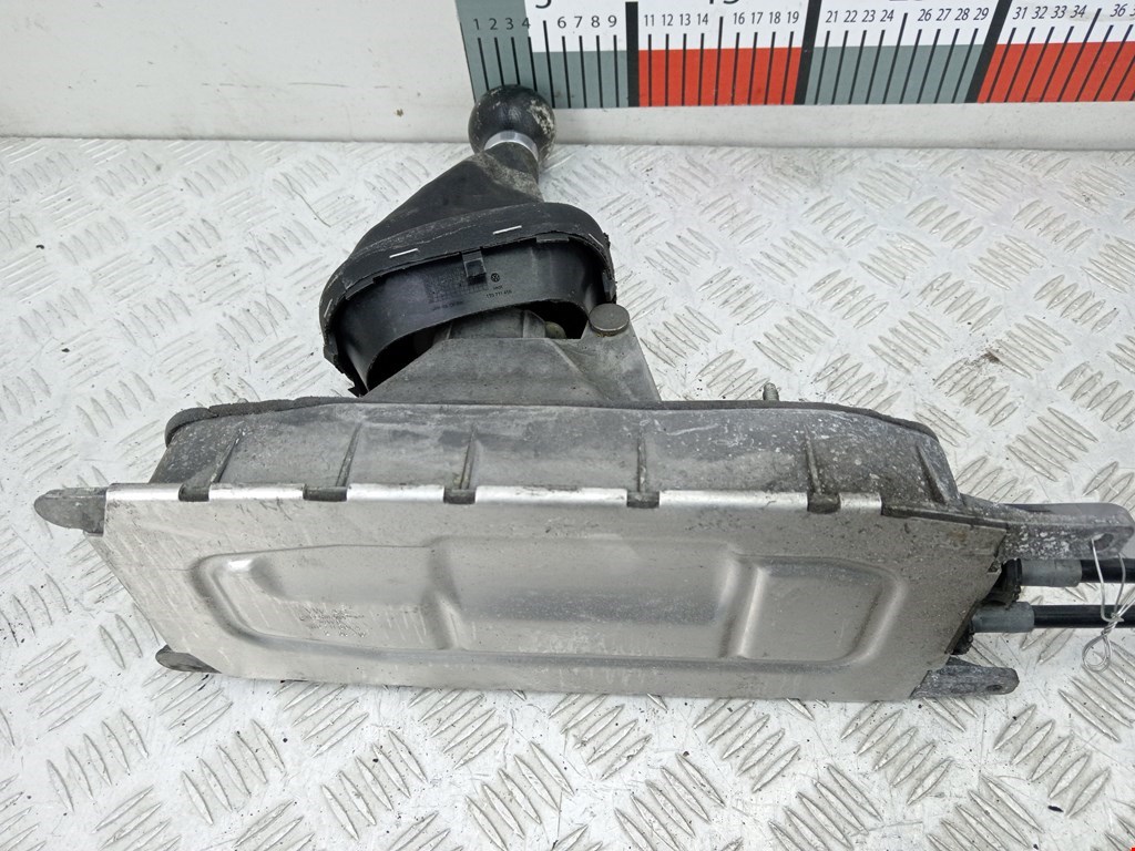Кулиса (селектор) АКПП/МКПП в салоне VOLKSWAGEN Touran 2003-2010