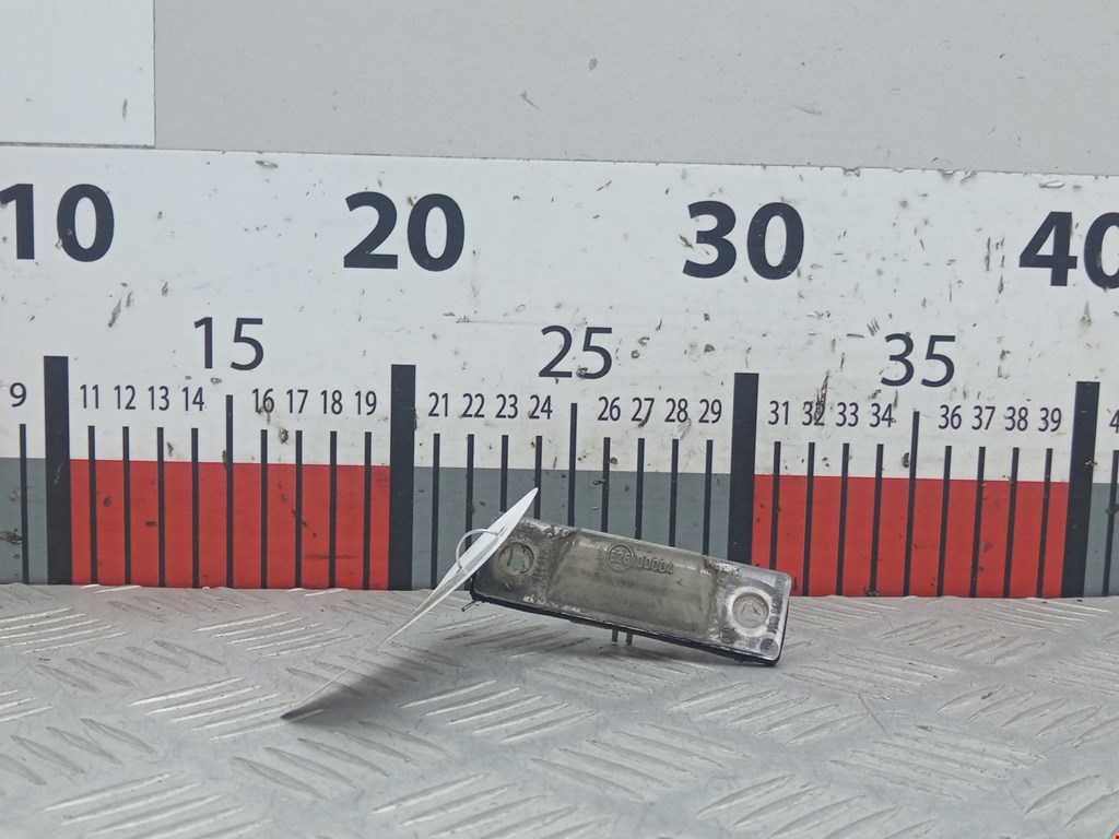 Фонарь подсветки номера VOLKSWAGEN Sharan 1995-2010