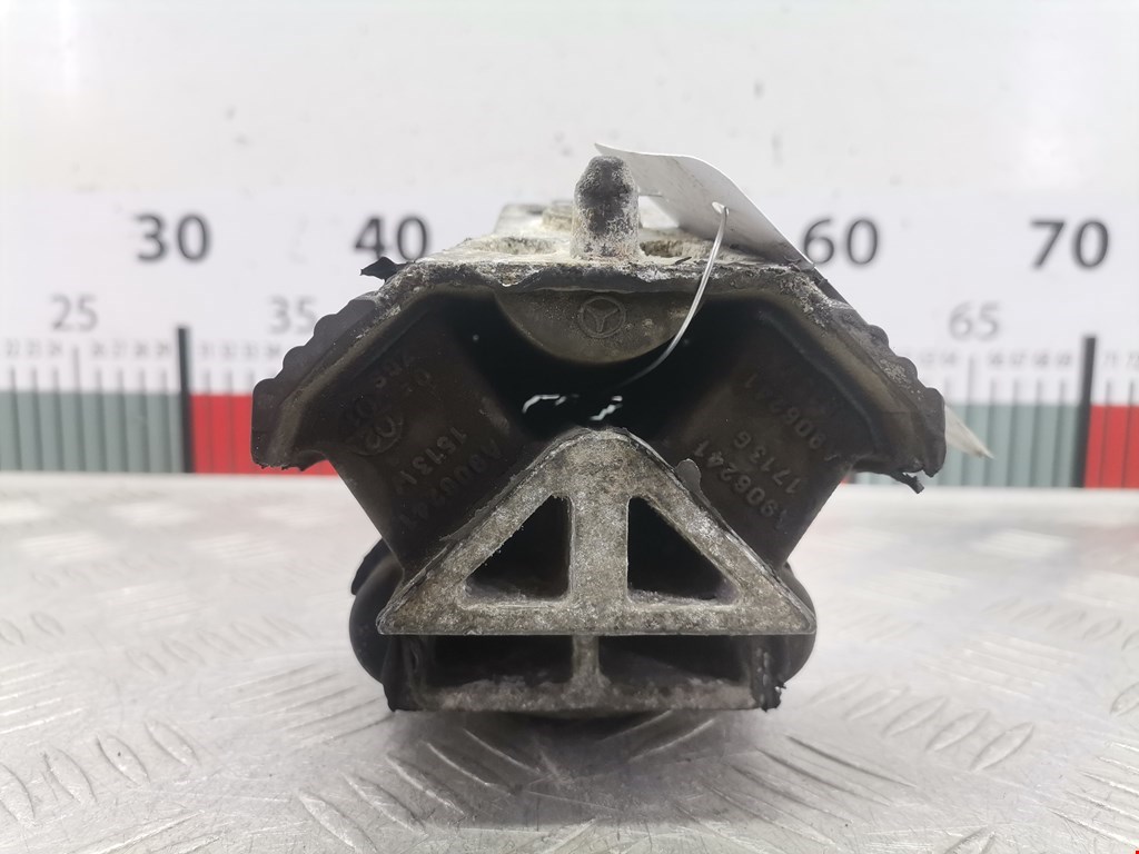 Подушка (опора) крепления двигателя Mercedes Sprinter 2 (W906) (2006-2016)