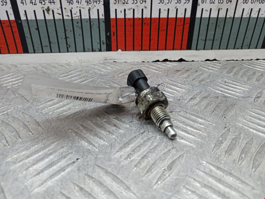 Датчик включения заднего хода OPEL Zafira B 2005-2012