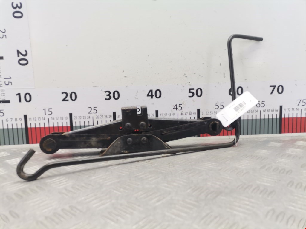 Домкрат SUBARU Legacy 1998-2004