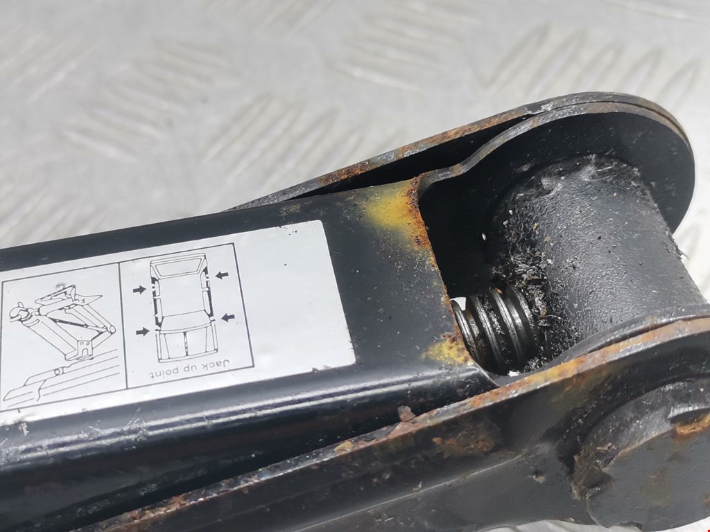 Домкрат SUBARU Legacy 1998-2004