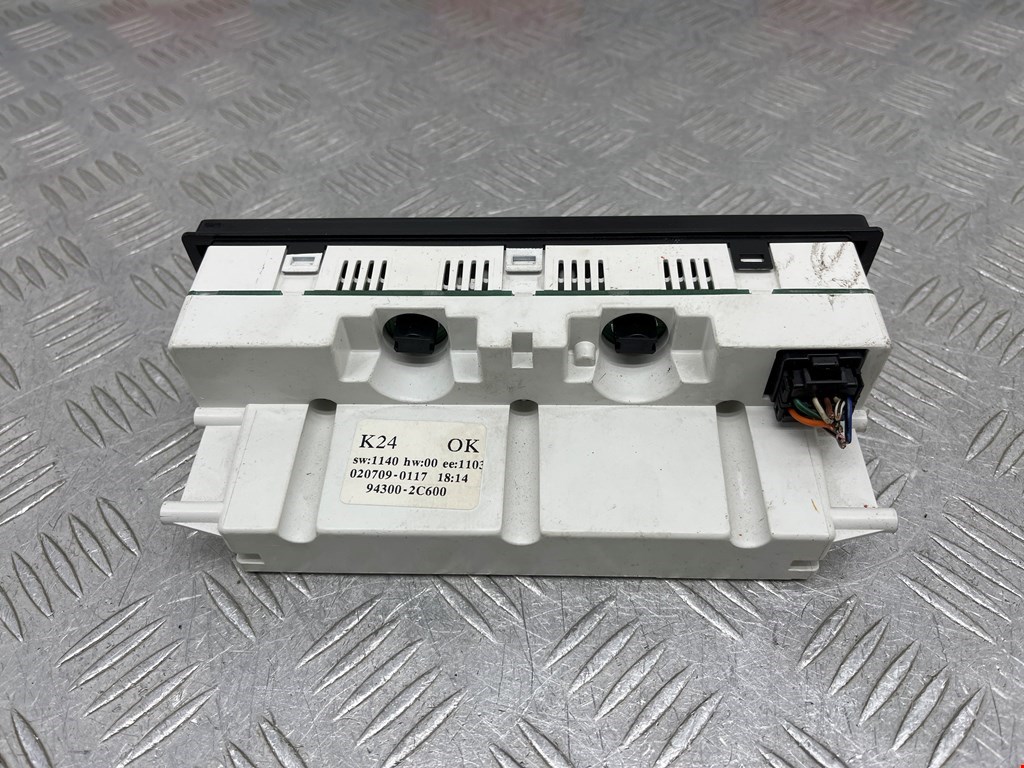 Панель приборов (щиток) HYUNDAI Coupe 2002-2009