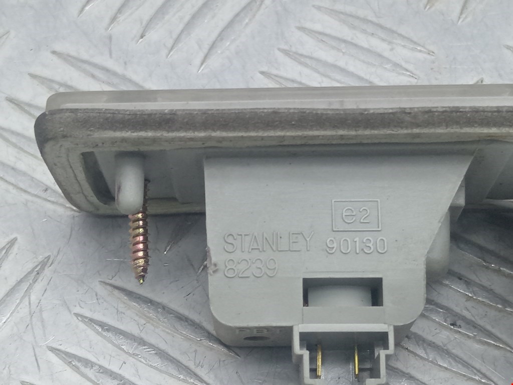 Фонарь подсветки номера MAZDA 626 GE 1992-1997