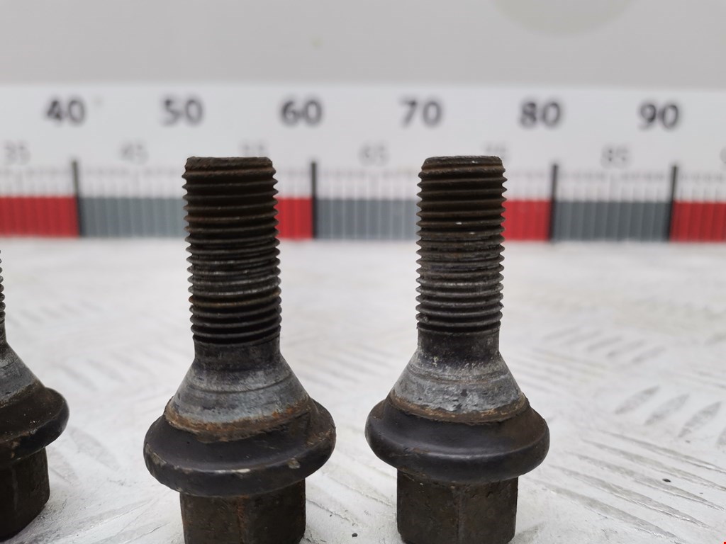 Болты VOLKSWAGEN Transporter T5 2003-2015