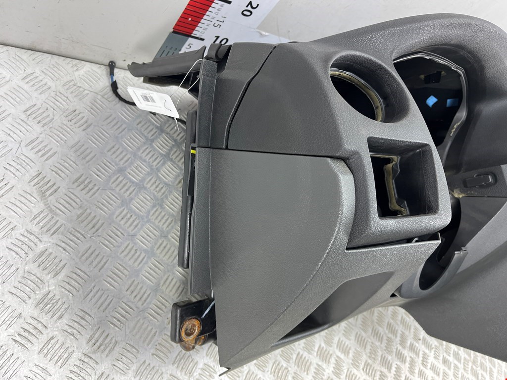 Торпедо FORD Focus II 2005-2011