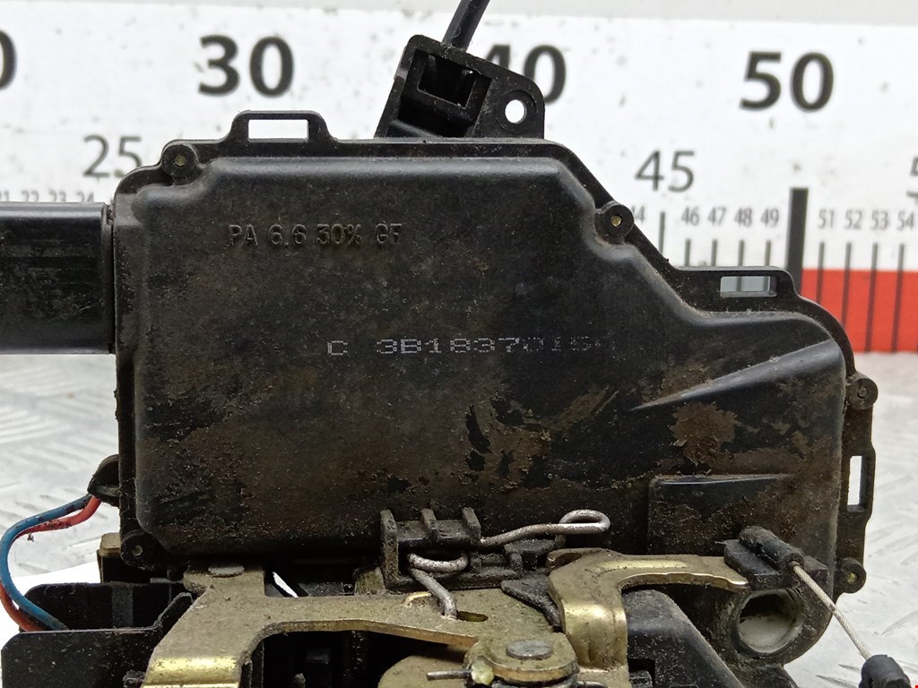 Замок двери передней левой SKODA Octavia A4 1U- 1997-2010