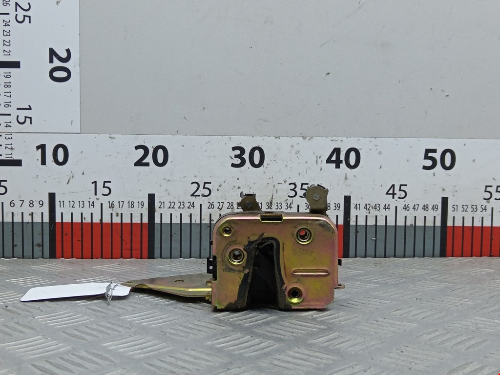 Замок двери передней левой MITSUBISHI Carisma 1995-1999