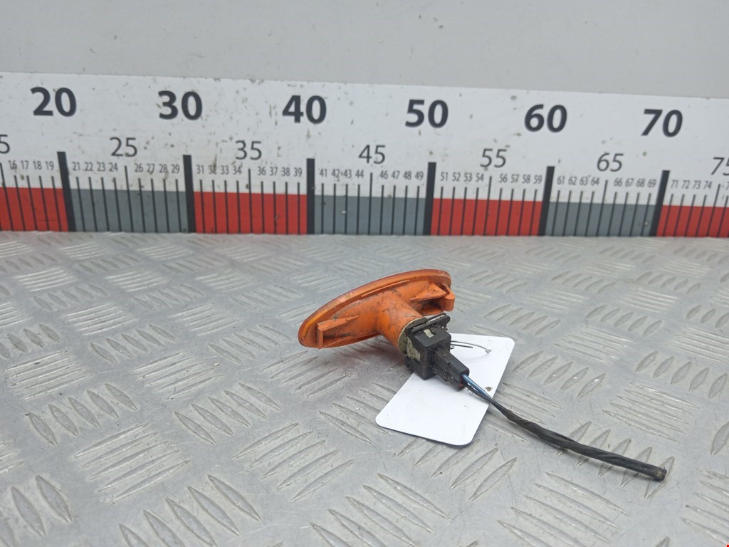 Повторитель на крыло FORD Mondeo II 1996-2000