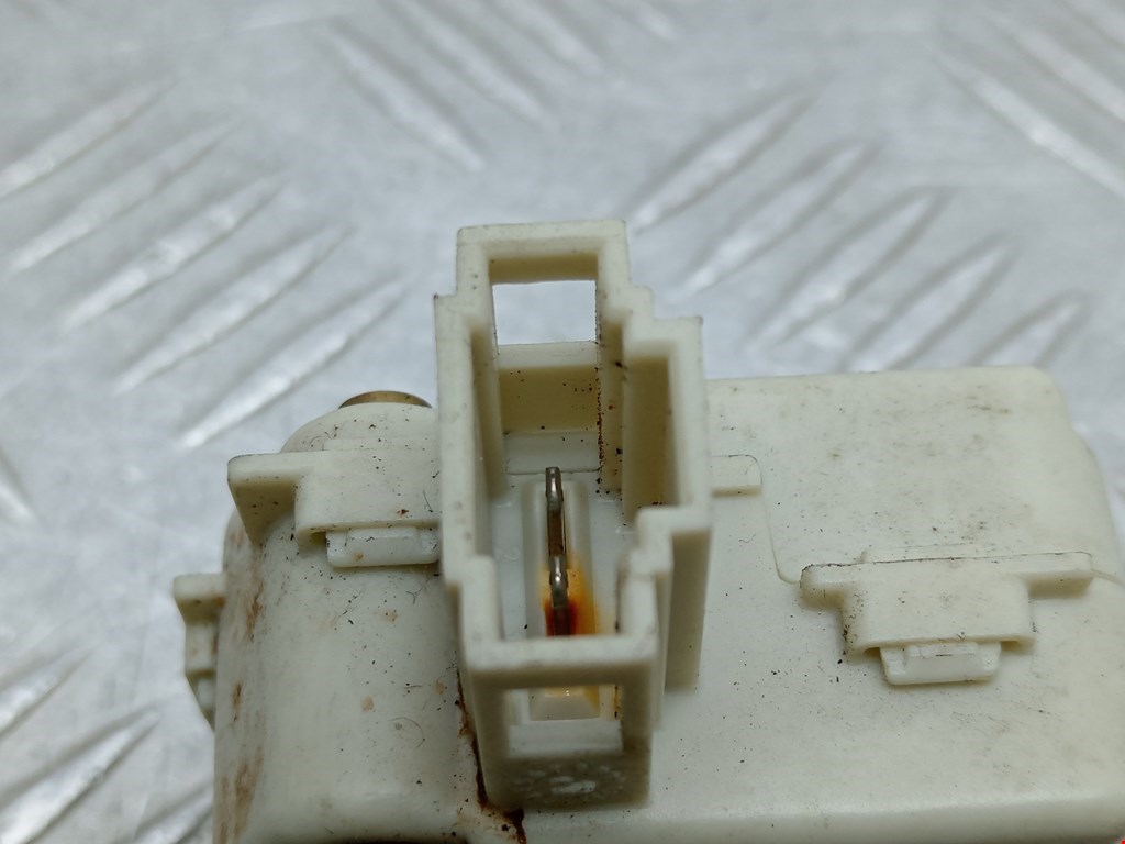 Активатор замка багажника VOLKSWAGEN Polo IV 2001-2009