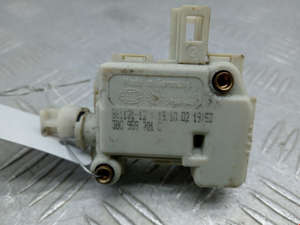 Активатор замка багажника VOLKSWAGEN Polo IV 2001-2009