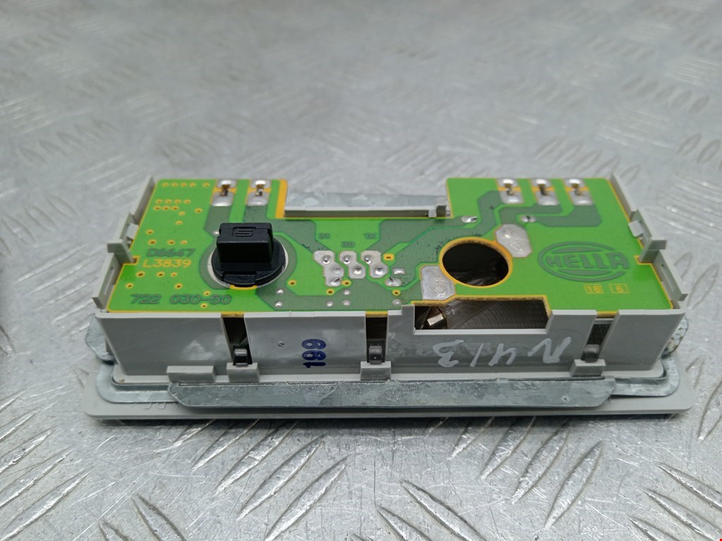 Плафон салонный (салона фонарь) SKODA Octavia A4 1U- 1997-2010