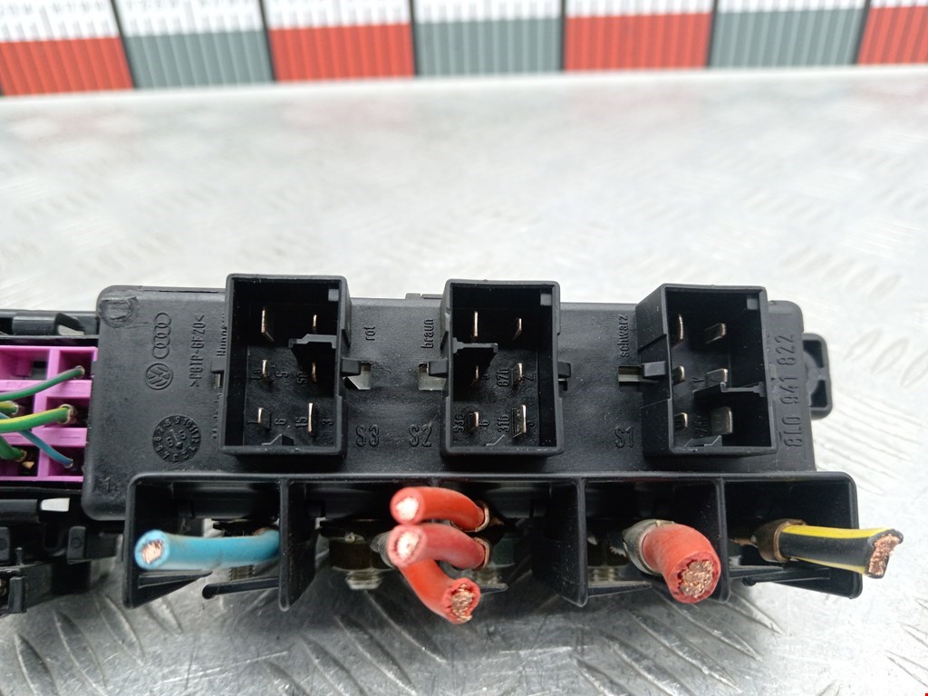 Блок реле SKODA Octavia A4 1U- 1997-2010