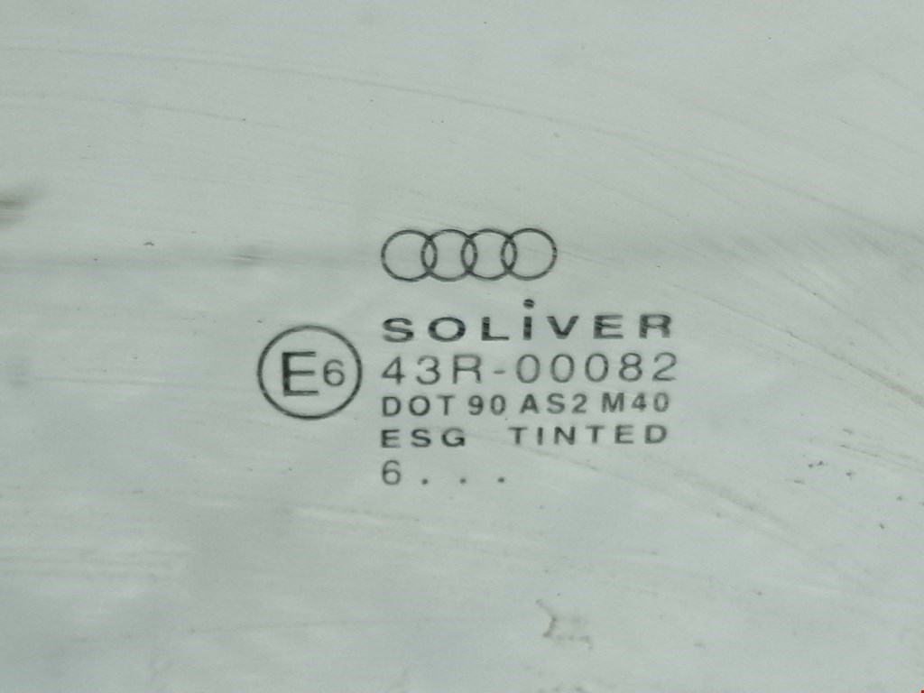 Стекло двери переднее левое AUDI A3 8L 1996-2003