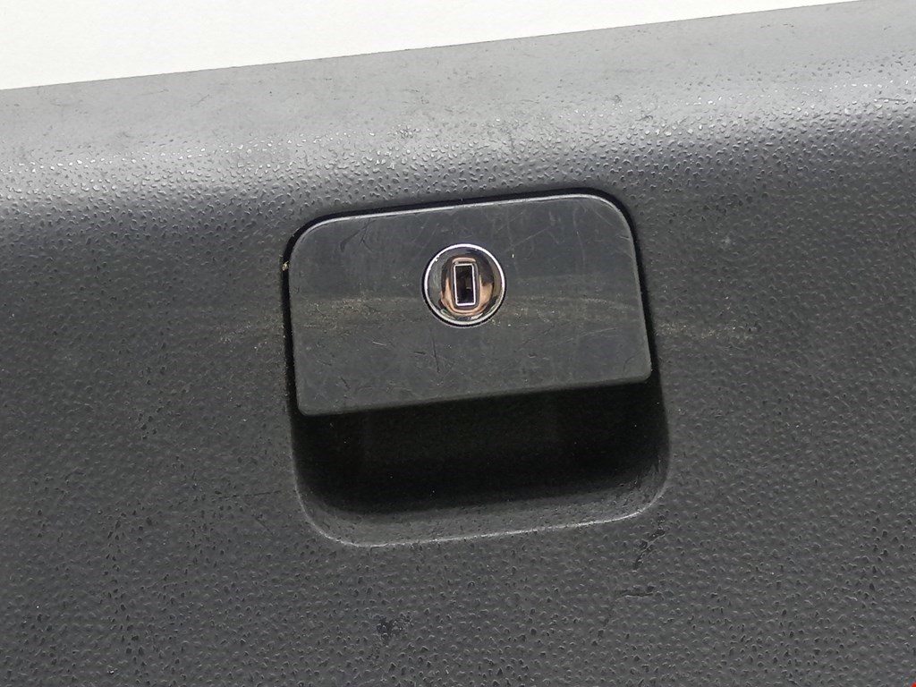 Бардачок VOLKSWAGEN Polo IV 2001-2009