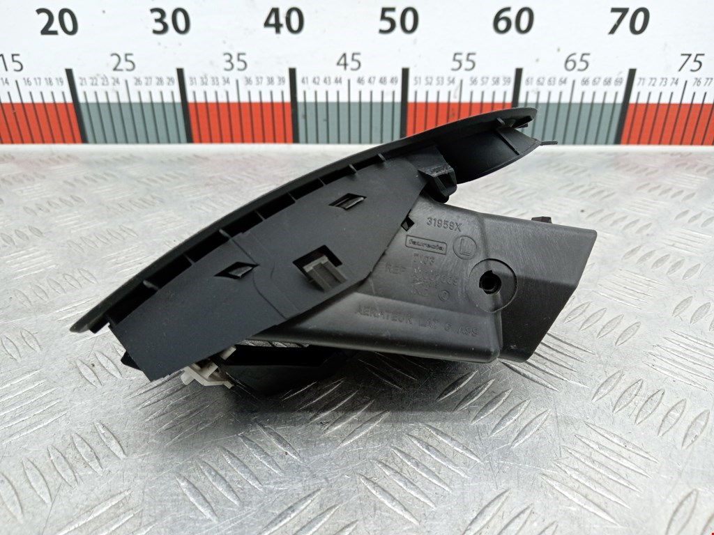 Дефлектор воздушный RENAULT Megane II 2002-2009