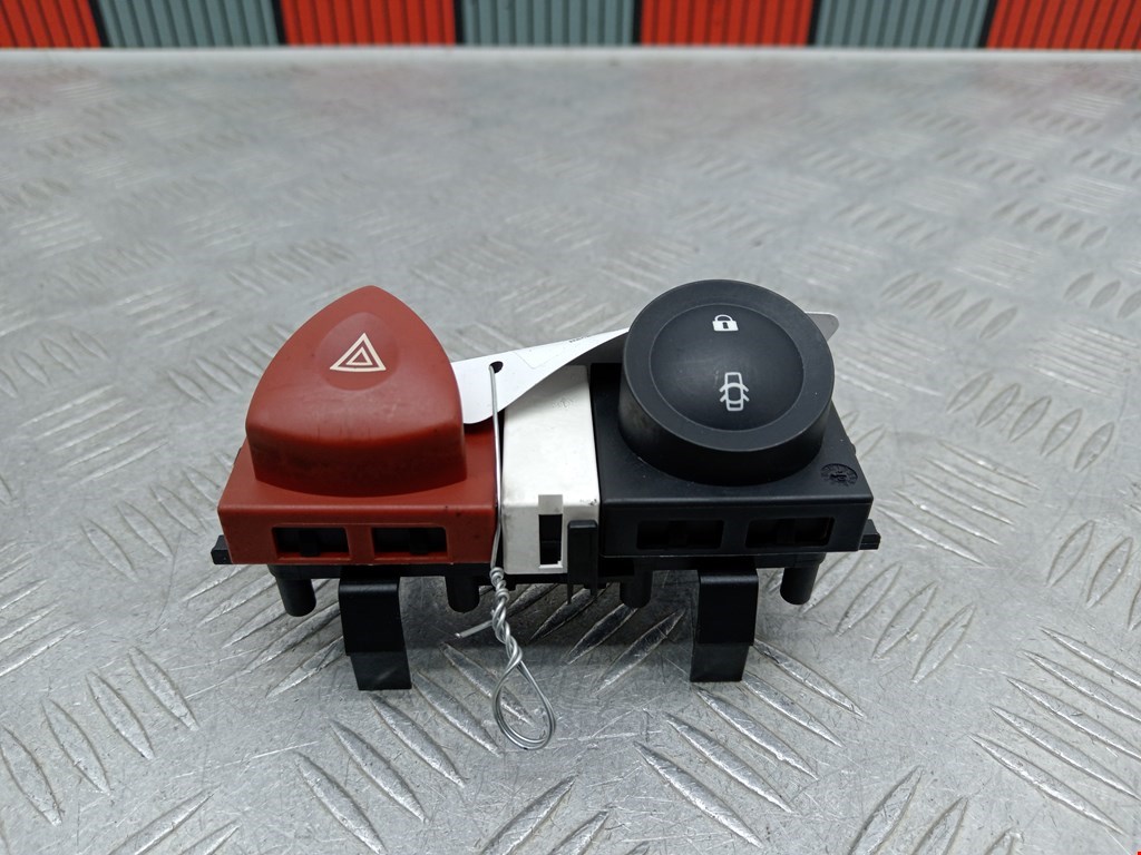 Кнопка аварийной сигнализации (аварийки) RENAULT Megane II 2002-2009