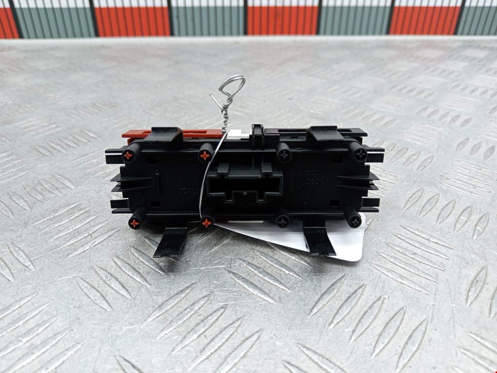 Кнопка аварийной сигнализации (аварийки) RENAULT Megane II 2002-2009