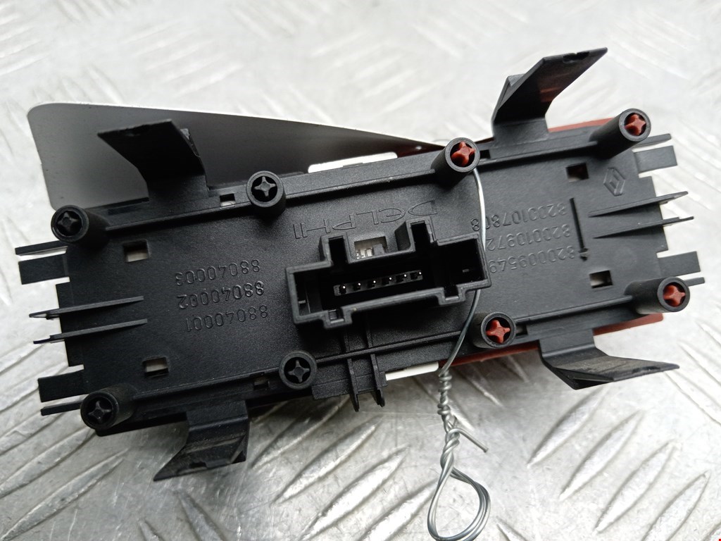 Кнопка аварийной сигнализации (аварийки) RENAULT Megane II 2002-2009