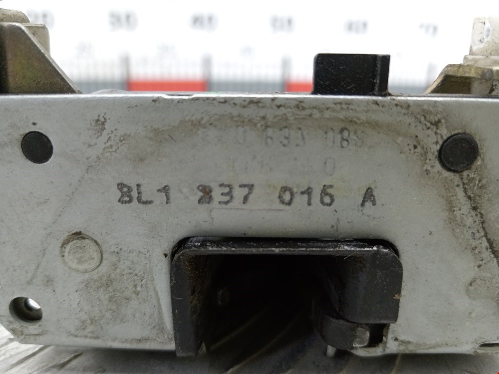 Замок двери передней правой AUDI A3 8L 1996-2003