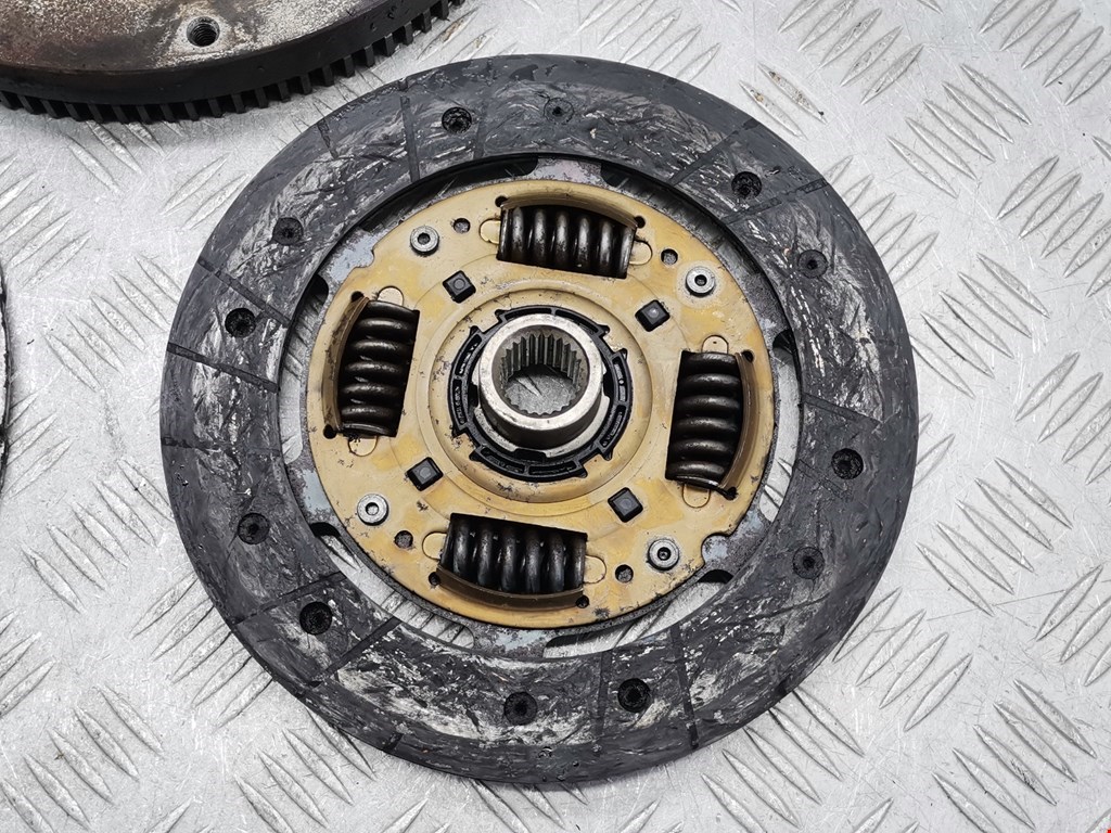 Маховик (демпфер сцепления) NISSAN Qashqai J10 2006-2013