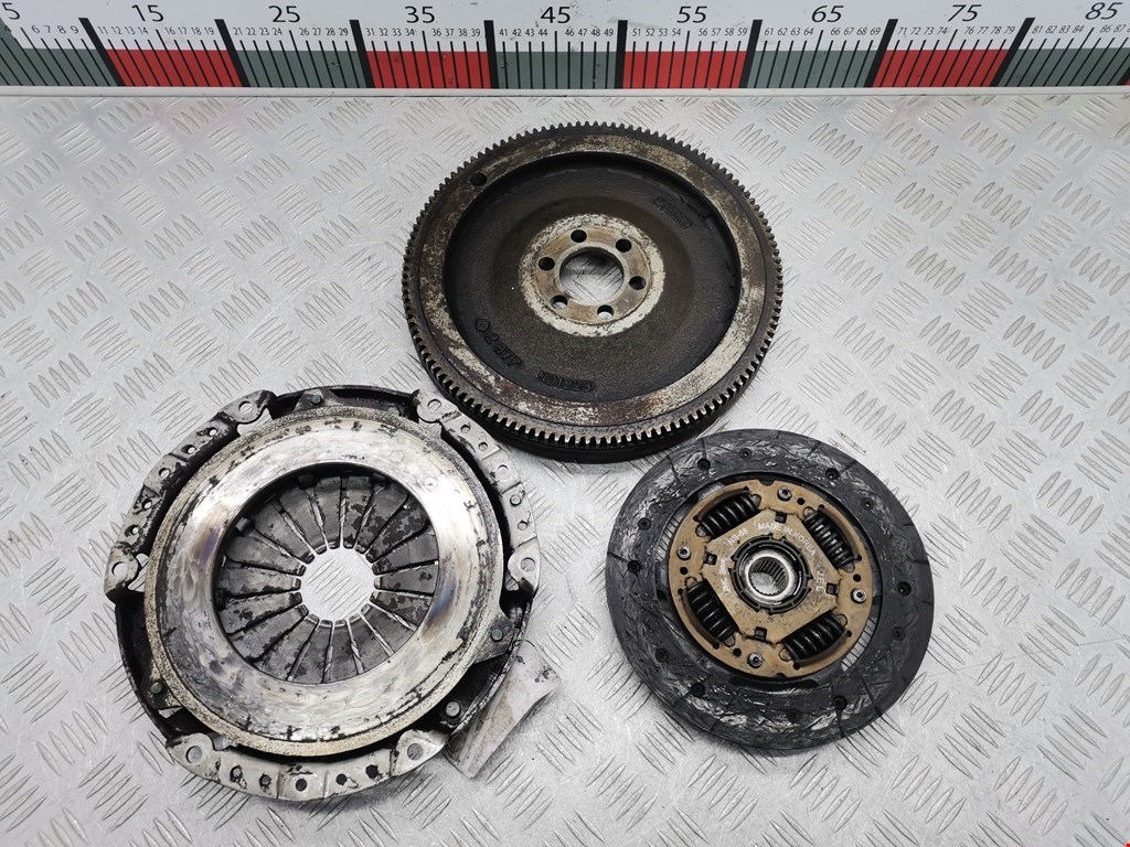 Маховик (демпфер сцепления) NISSAN Qashqai J10 2006-2013