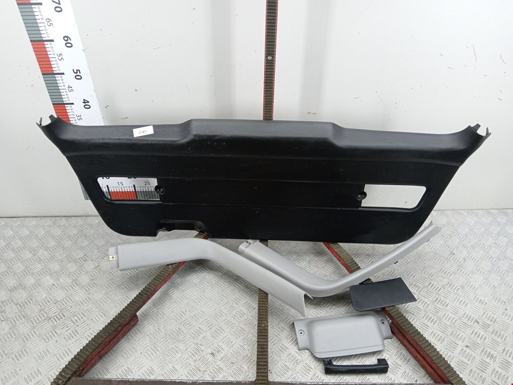 Обшивка крышки багажника MITSUBISHI Galant VIII 1996-2006