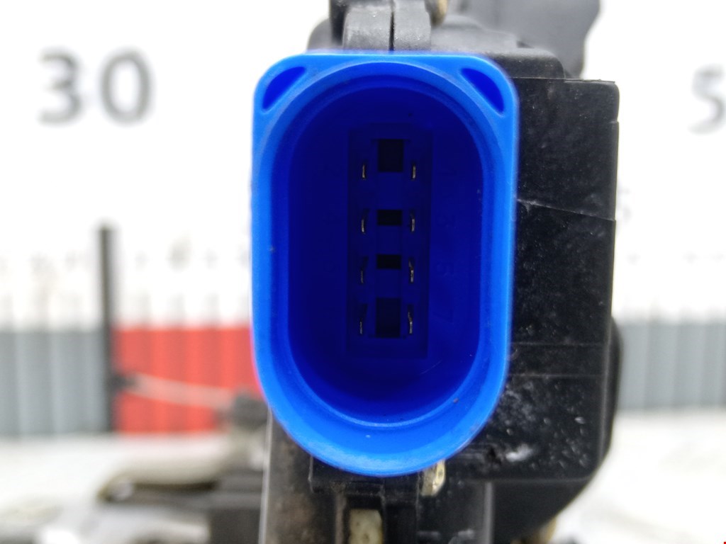 Замок двери передней правой SKODA Fabia MK1 1999-2006