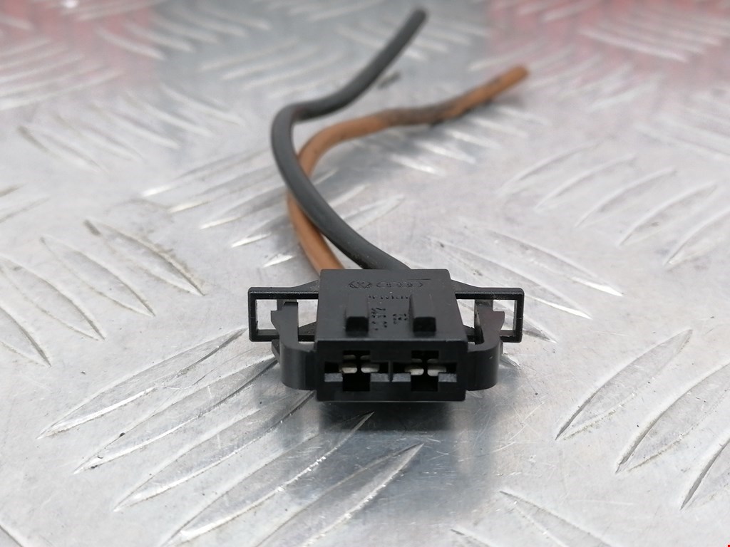 Разъем (фишка) Volkswagen Touareg 1 (2002-2010)