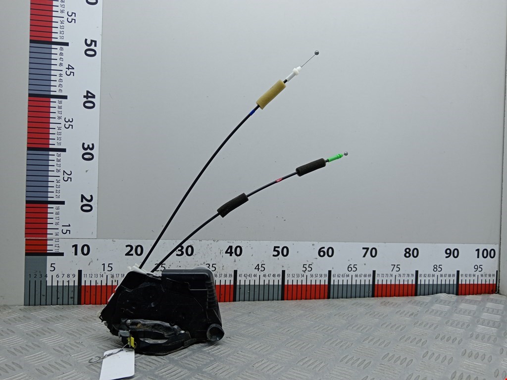 Замок двери передней левой TOYOTA Prius III XW30 2009-2015