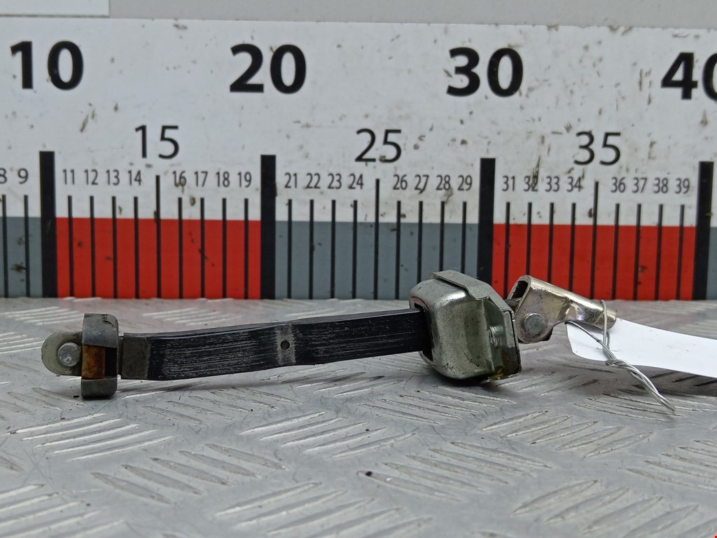 Ограничитель открывания двери TOYOTA Prius III XW30 2009-2015